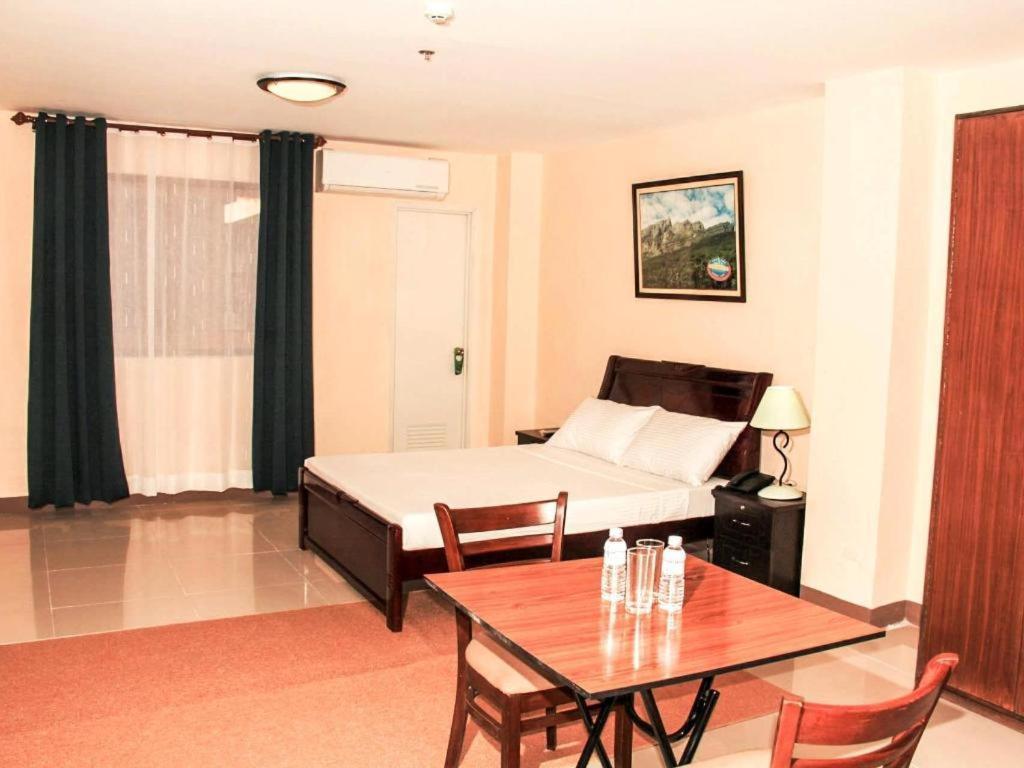 Time Travellers Hotel Manila Exteriér fotografie